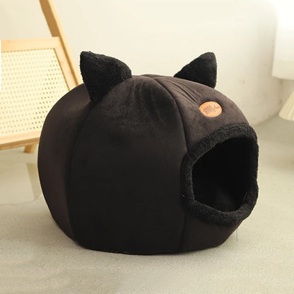 Cozy Winter Cat & Dog Bed – Soft Indoor Cave Nest